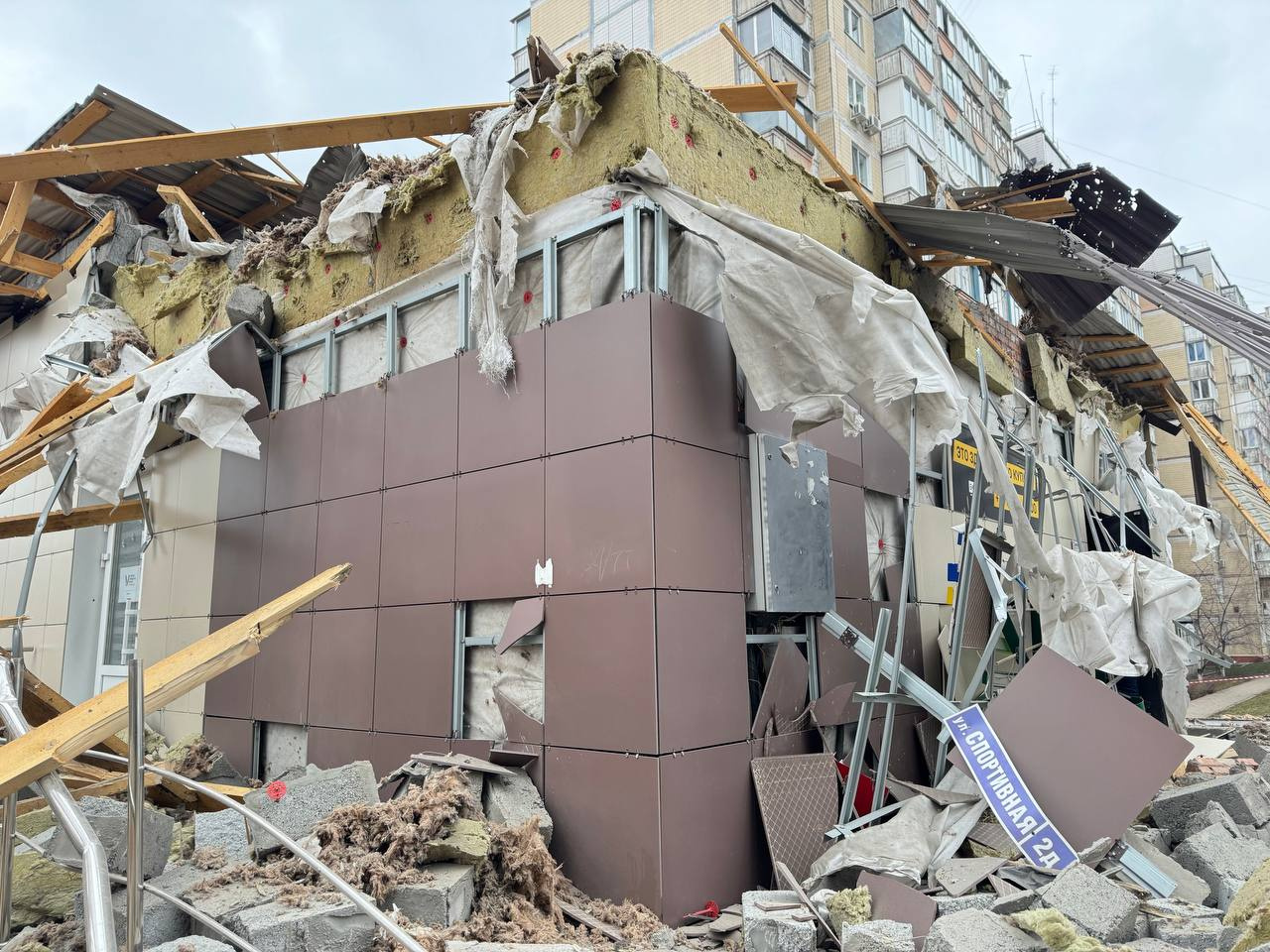 12 010. 12 010. 12 часов 10 минут. 12 010. 12 chelovek.