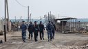 Полицейские смотрят, чтобы в сгоревших СНТ и поселках не было мародерства