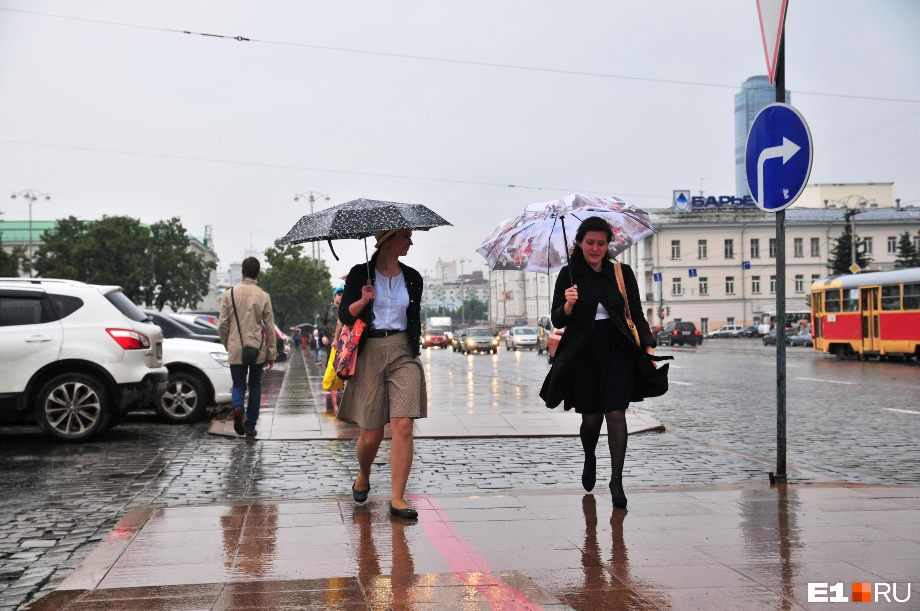 Готовьте зонтики! Екатеринбург накроет мокрый снег с дождем