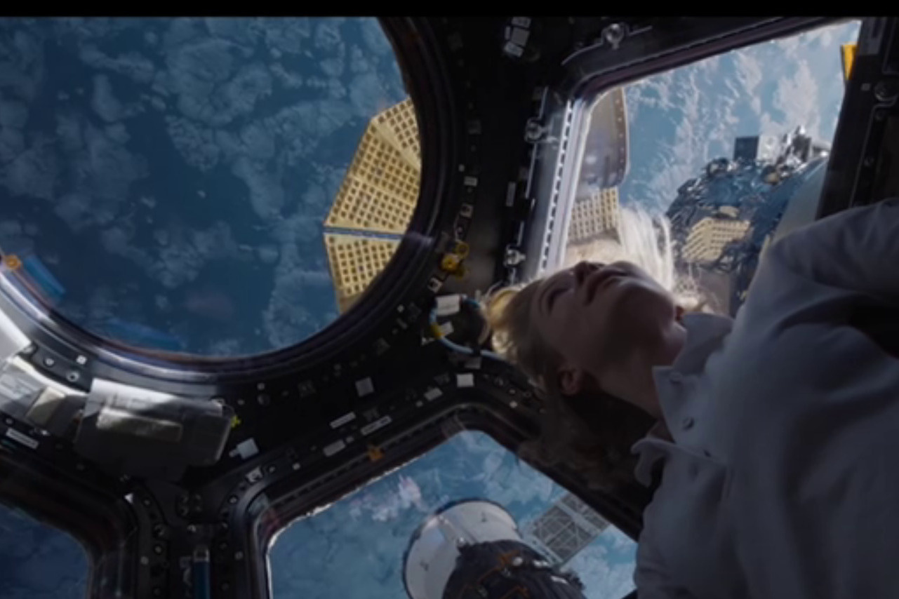 Фильм «Вызов» (6+), который сняли в космосе, покажут в Чите