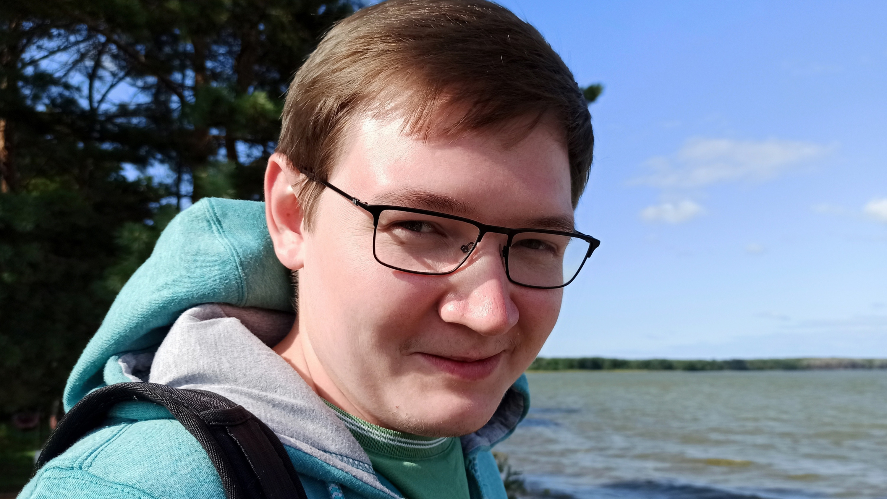 Журналиста Владислава Иваненко депортировали, хотя сегодня запланирован суд по его делу
