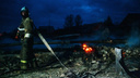 Тушили несколько часов: в гаражном кооперативе Новосибирска сгорели 3 машины и 6 гаражей