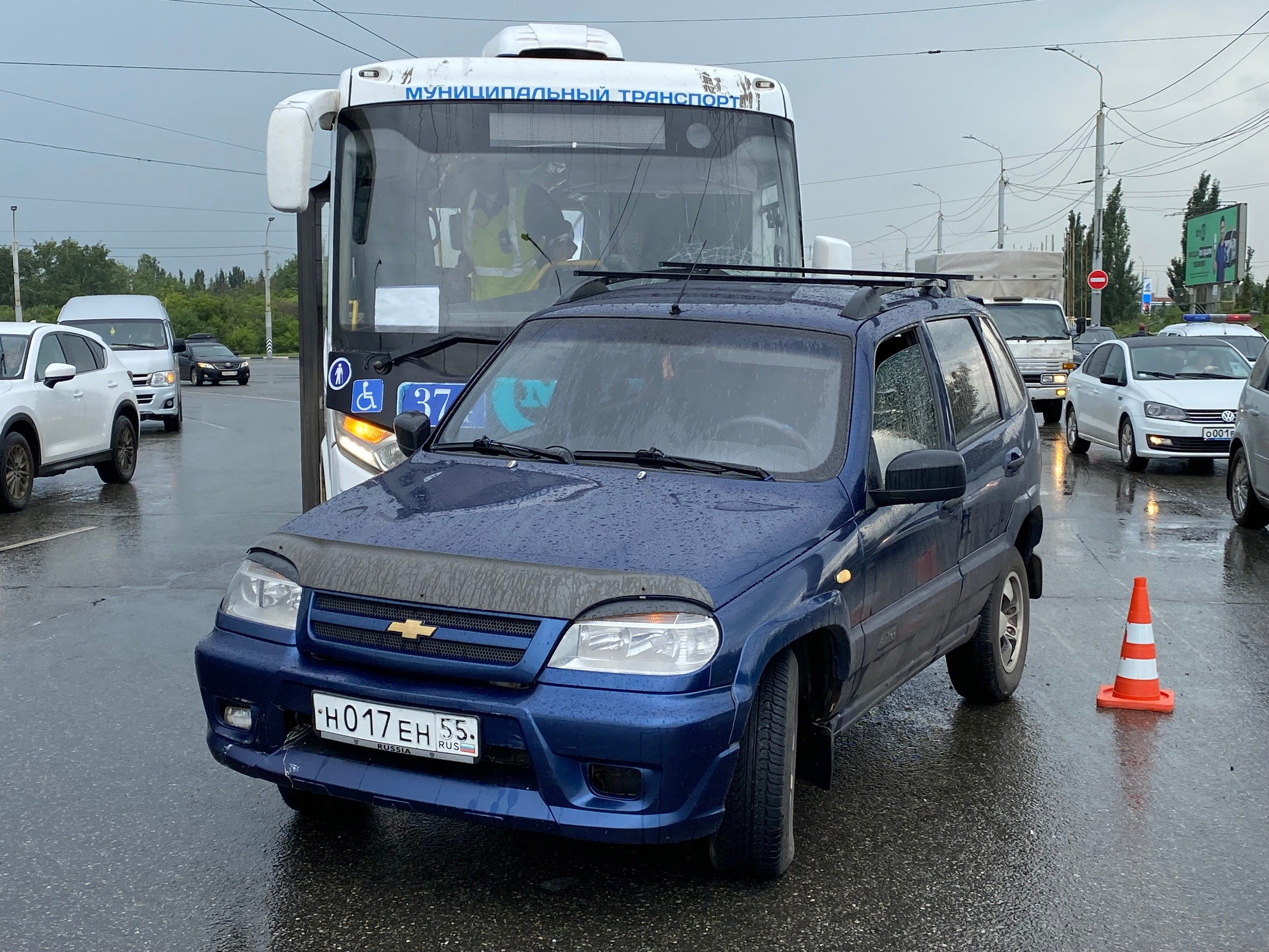 Двое детей пострадали в ДТП с автобусом за Ленинградским мостом
