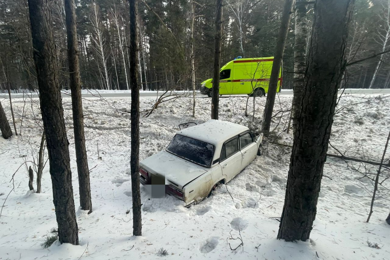 22-летний водитель насмерть разбился на новосибирской трассе - 28 января  2024 - НГС