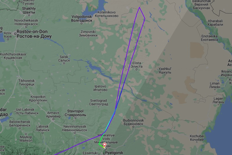 Самолет зачем-то развернули, когда до Волгограда оставалось каких-то несколько минут полета