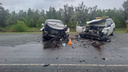 Врезались лоб в лоб: в аварии на новосибирской трассе погиб водитель