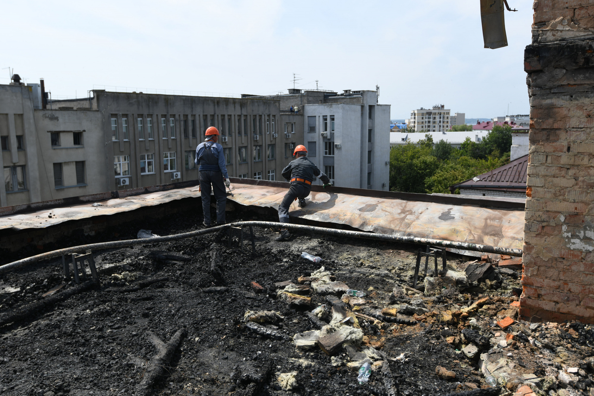 Власти Казани показали, как изнутри выглядит горевший дом у Чеховского  рынка - 17 июня 2023 - 116.ru