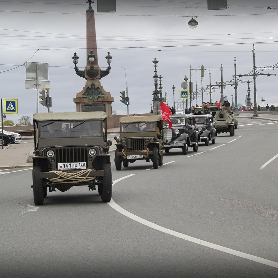 Ретроавтомобили в Петербурге: показываем удивительную коллекцию Михаила  Полковникова - 31 марта 2024 - ФОНТАНКА.ру