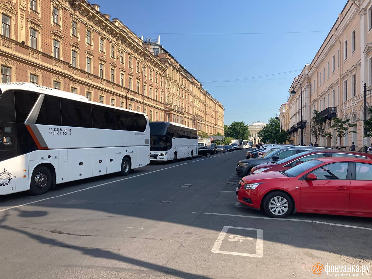 ПМЭФ тормозит автобусы на Пулковском, а подъезды к Невскому встали в  пробках | 15.06.2023 | Санкт-Петербург - БезФормата