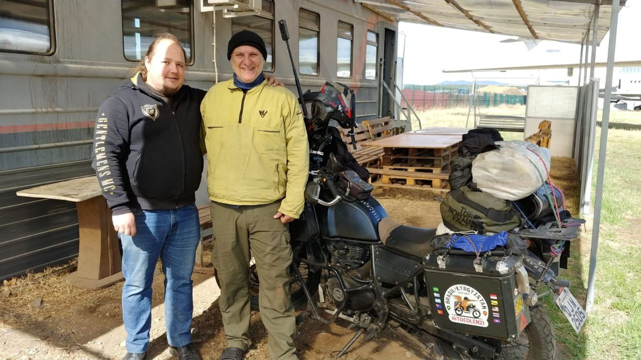 Мотоциклист из Бразилии, путешествующий по Евразии, погостил в Чите