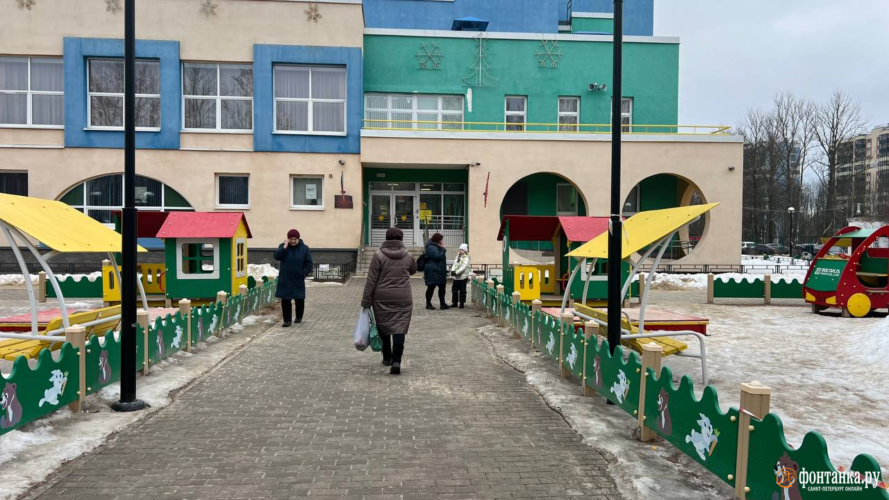 Где размещают жителей после взрыва на Пискарёвском проспекте в Петербурге -  2 марта 2024 - ФОНТАНКА.ру