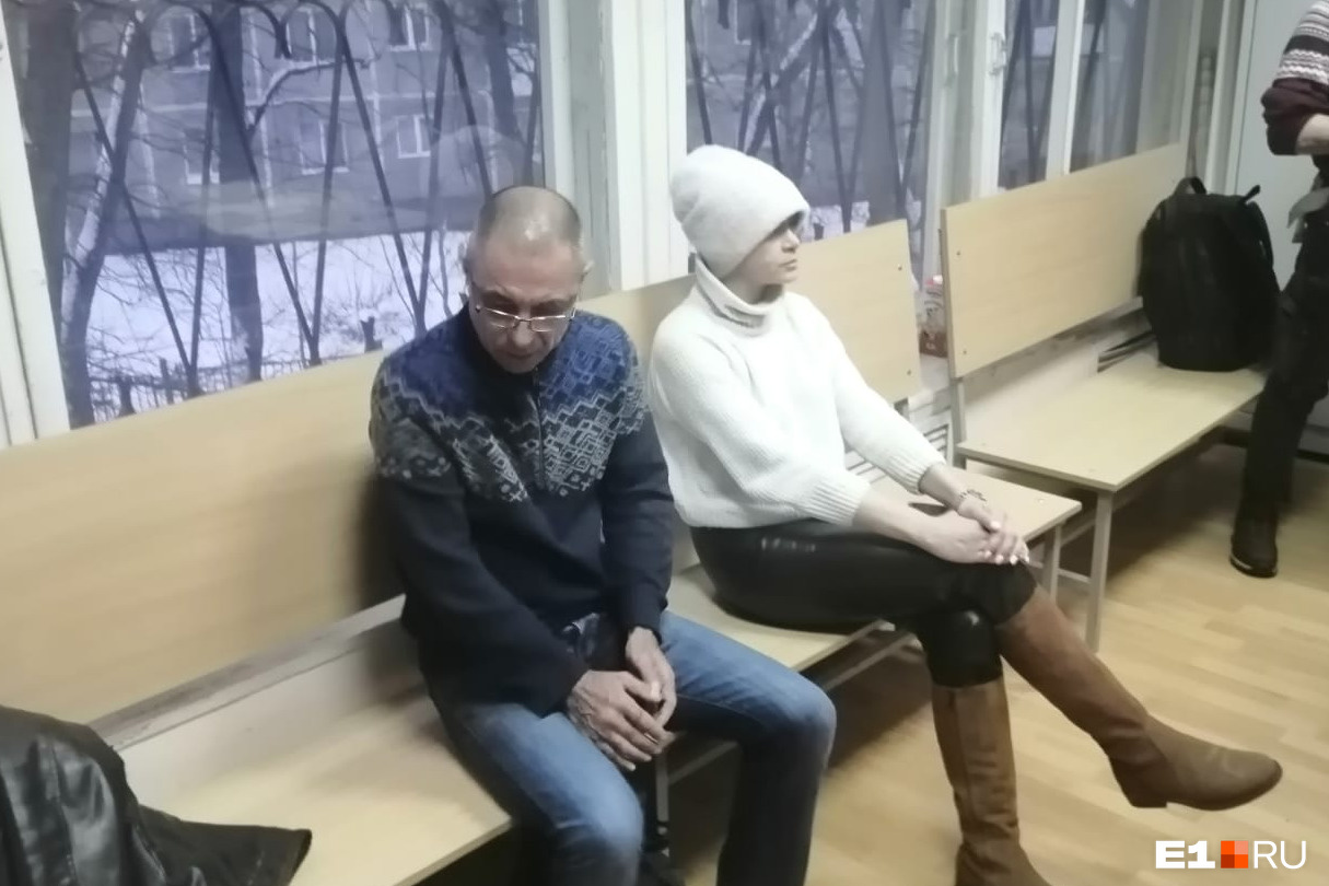 Гилязов и Гортинская пришли в зал суда лично, Собачев сейчас находится в больнице