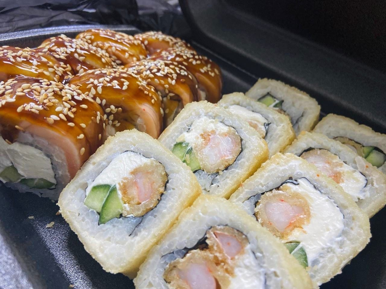 Биг ролл вкусно и точка. Суши биг чита. корейская сладость биг ролл. суши в биг суши фото.