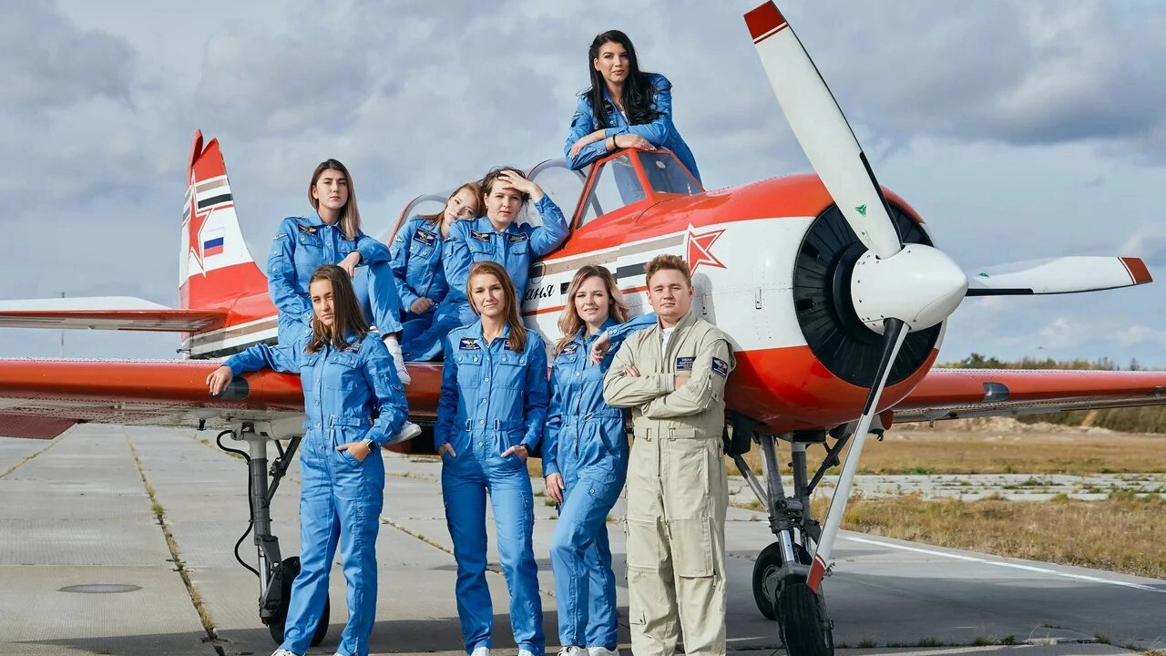 В небе только девушки: история летчиц из группы «Барсы» — от первого полета до последнего уголовного дела