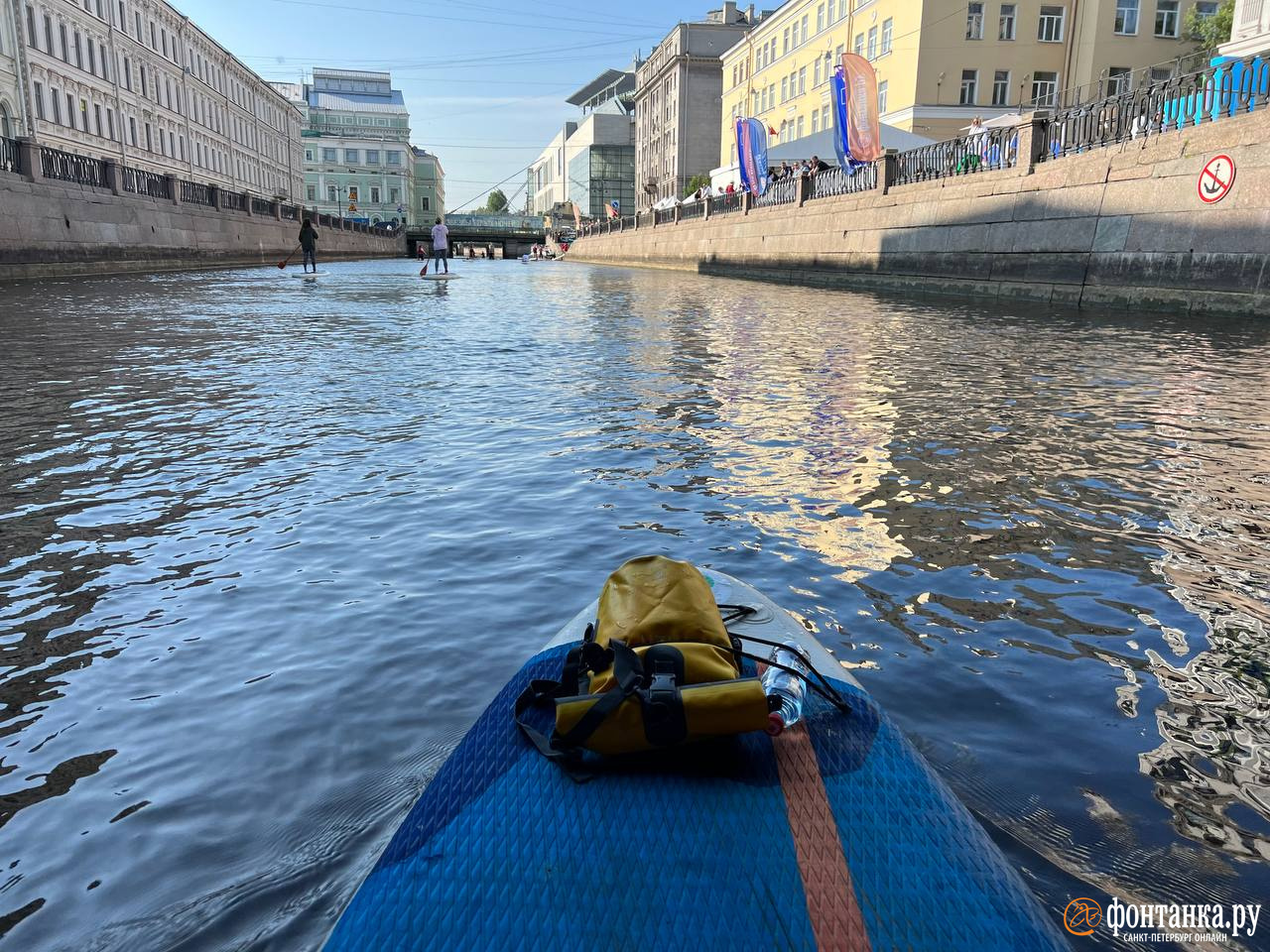 С воды Петербург выглядит еще красивее