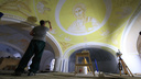 Самый большой храм в Челябинске начали расписывать художники. Эксклюзивный фоторепортаж
