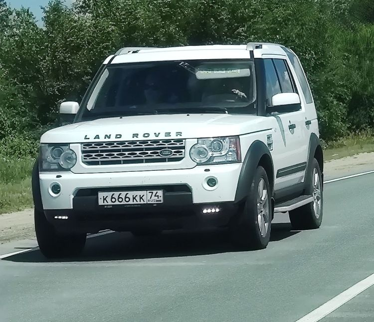 Land Rover Discovery 4 принадлежит руководителю группы охранных компаний