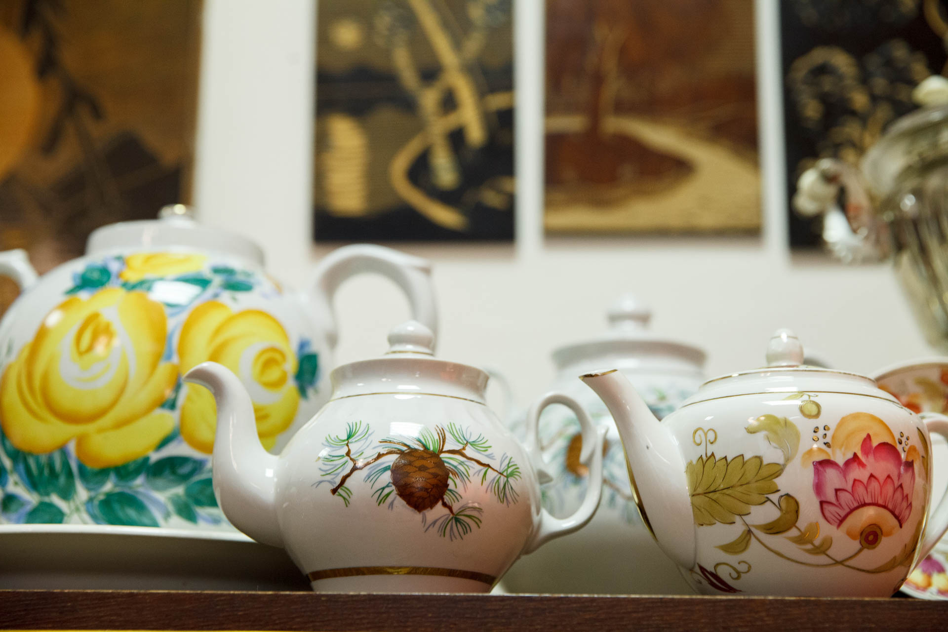 В коллекции собраны чайники со всей России. Этот — из Свердловской области