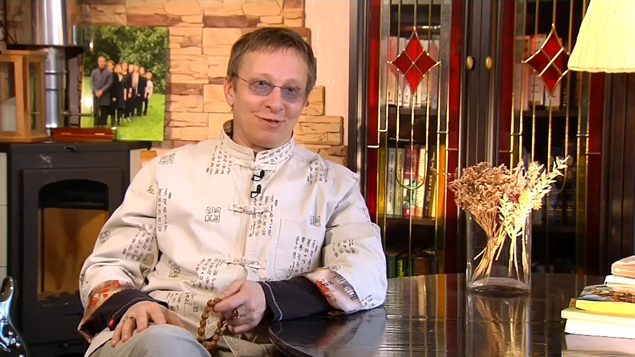 Иван Охлобыстин порассуждал перед детьми о традиционных семейных ценностях Иван Охлобыстин порассуждал перед детьми о традиционных семейных ценностях