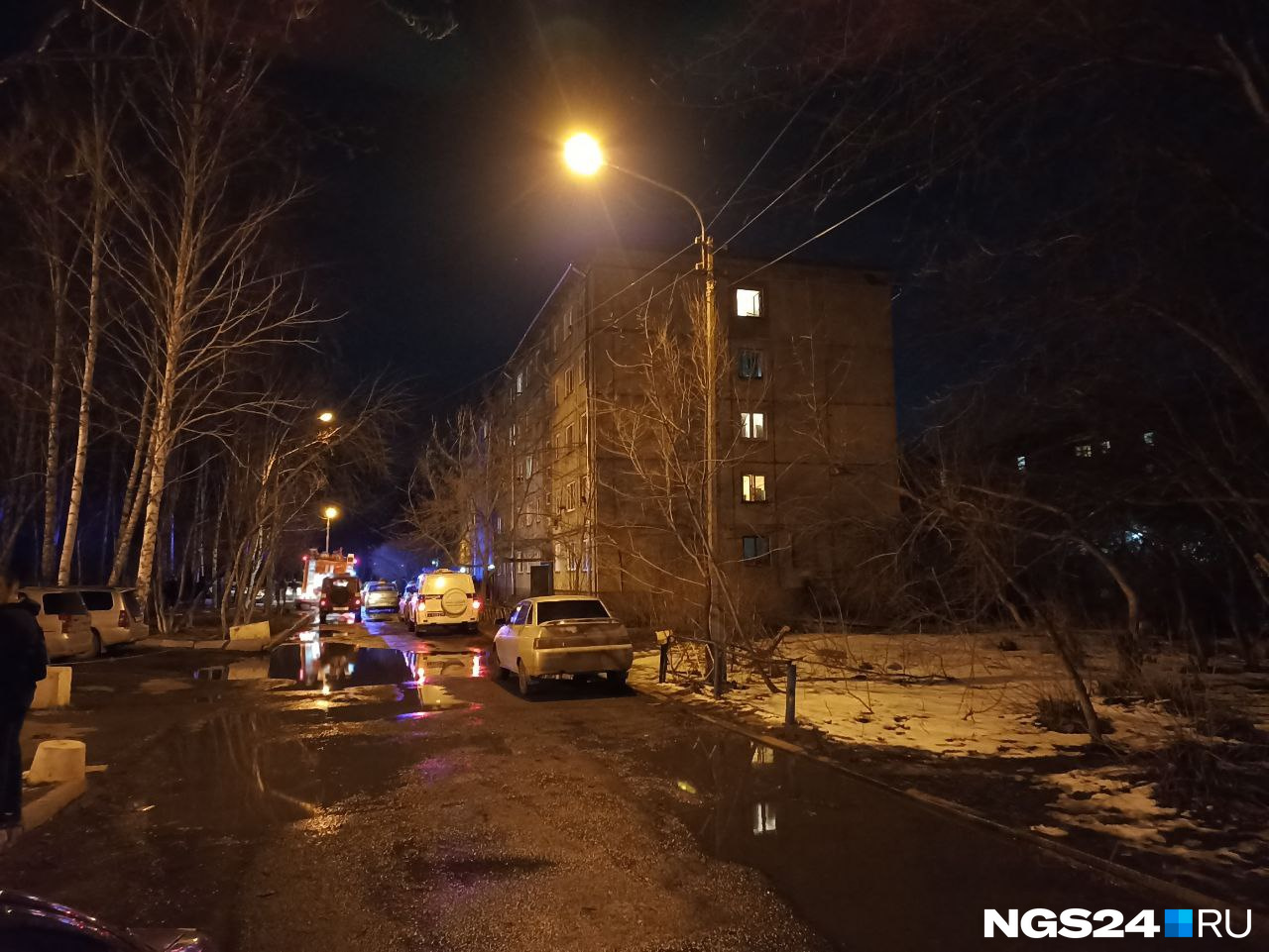 К текущему времени следов пламени или явного задымления на улице нет К текущему времени следов пламени или явного задымления на улице нет