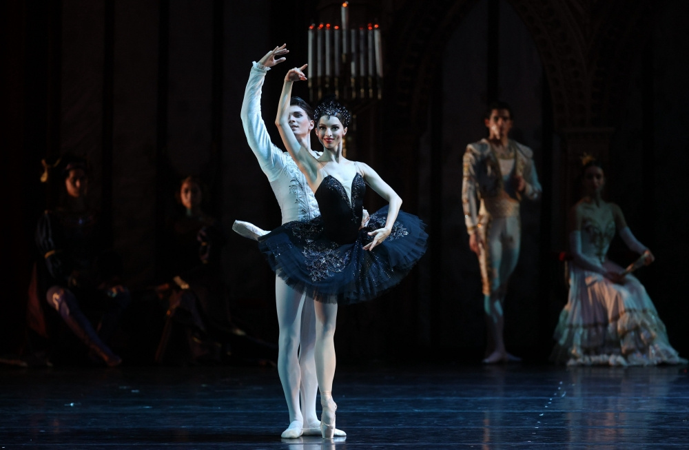 Театр балета имени Леонида Якобсона покажет свою «Золотую коллекцию». «Лебединое озеро» репетирует Ульяна Лопаткина