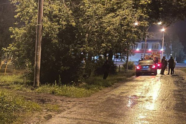 В Екатеринбурге неопытный водитель устроил ДТП на улице Ленина. В аварии серьезно пострадал пассажир