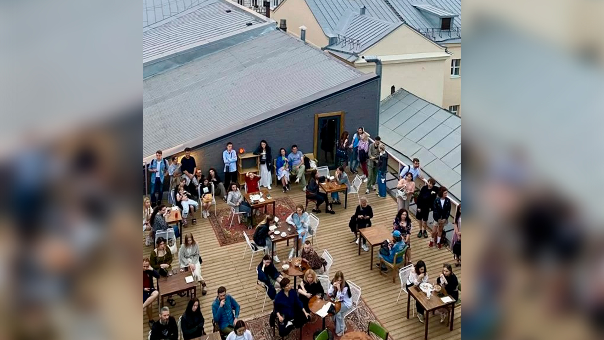 В центре Воронежа за 12 миллионов рублей продают бистро-бар на крыше