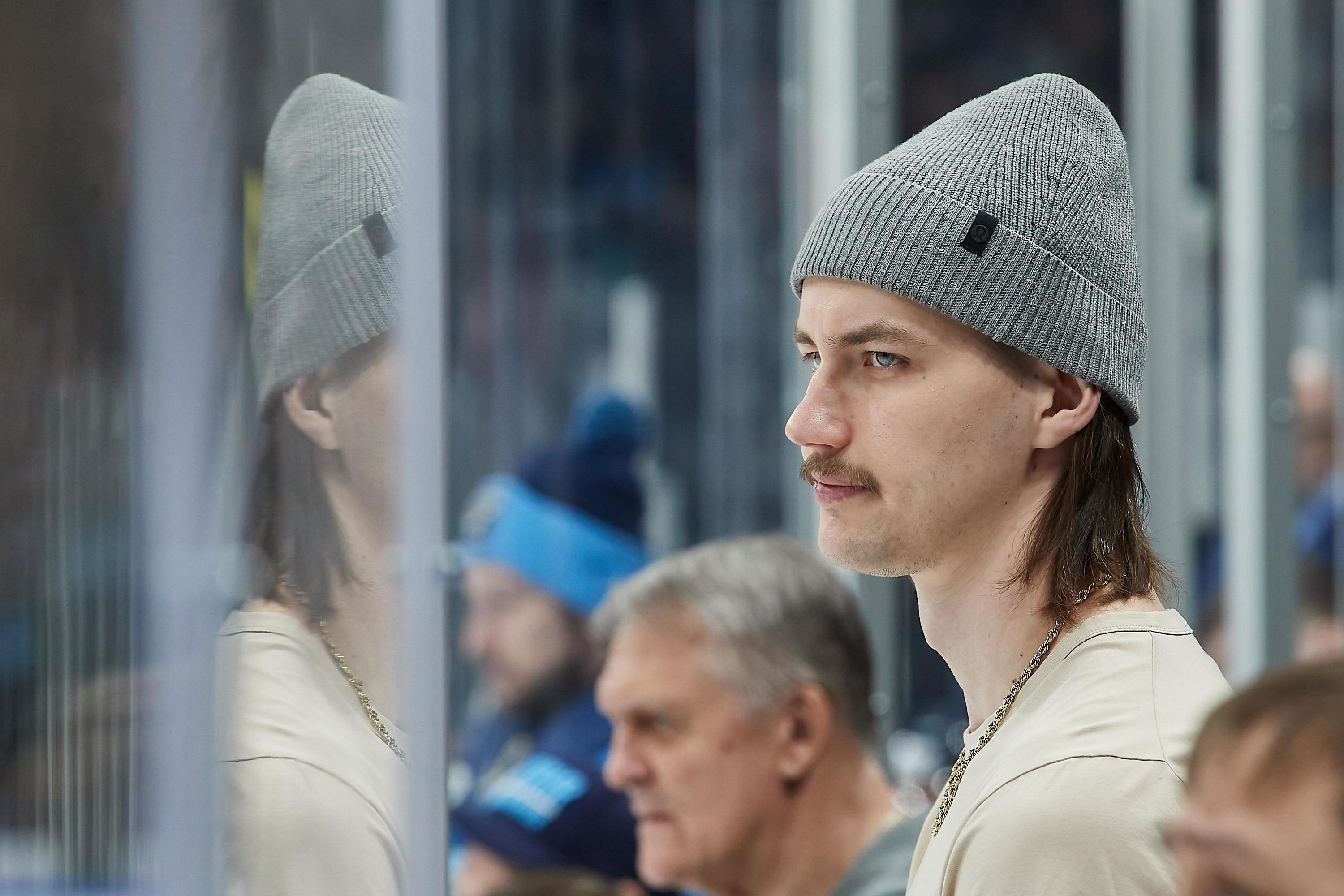 крыша площади фигур. решите задачу с помощью пропорции 8 м сукна стоят 54. решить пропорцию. при равномерном подъеме краном груза на высоту. 12 м решить.