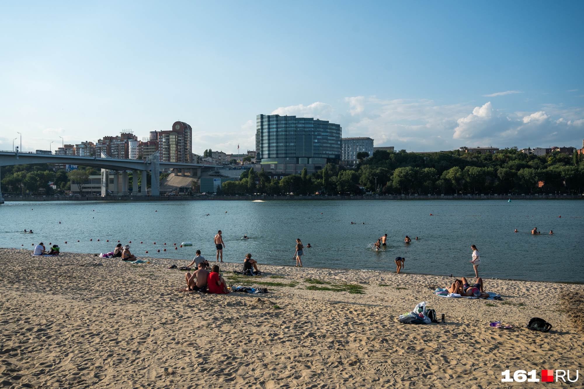 Ростовский пляж. Ростов на Дону море. Пляжи Ростова. Ростов рядом море. Жара в Ростове.