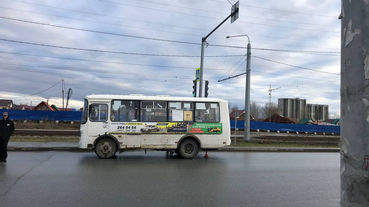 Бастрыкин поручил возбудить дело после ДТП в Новосибирске — автобус сбил женщину и её 4-летнюю дочь