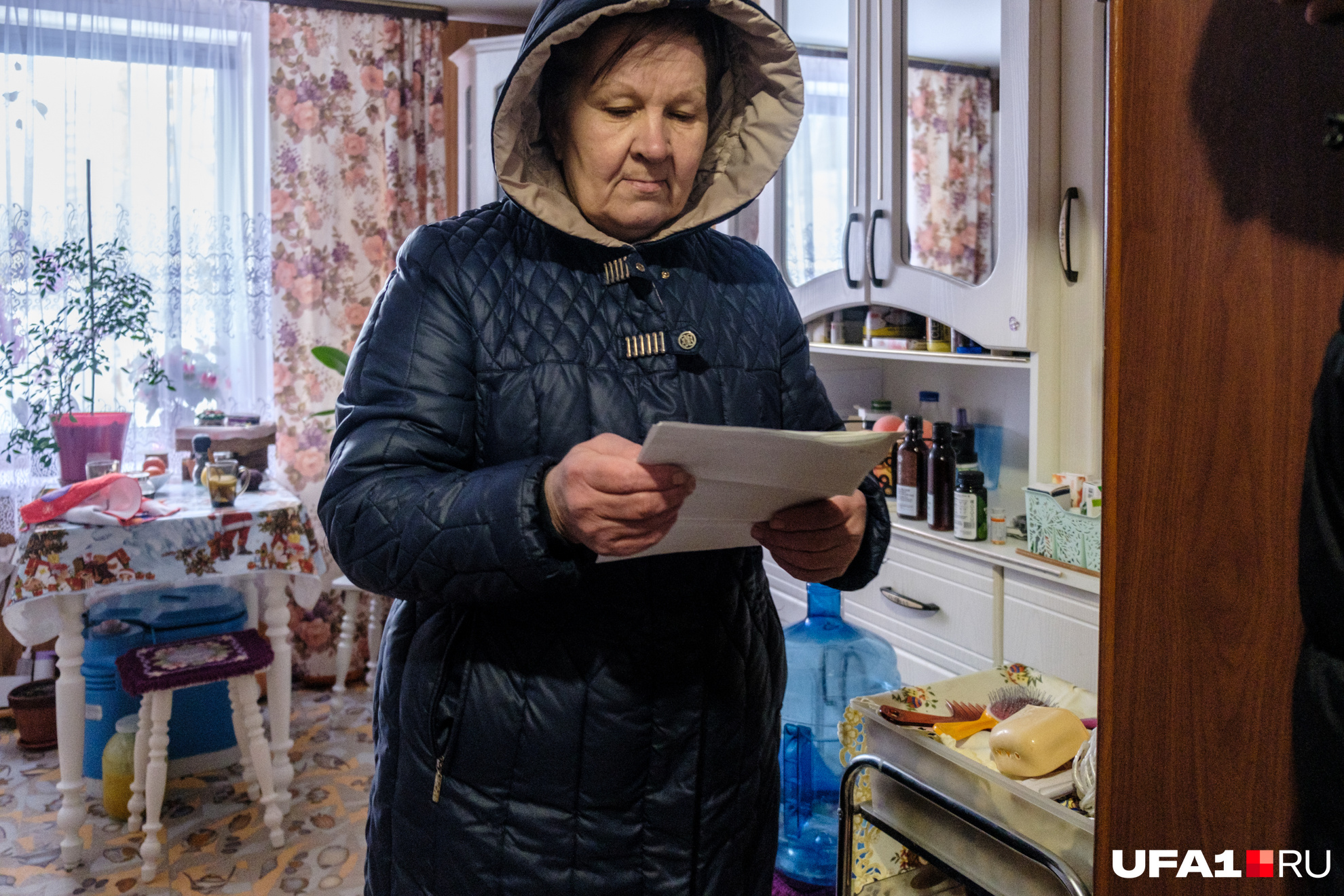 Пенсионерка жалуется, что не все в ее доме платят за счетчики