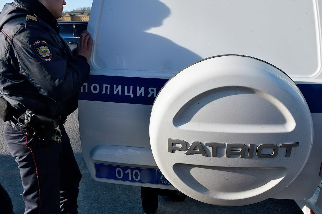 Шах и … повезло. Как в Петербурге, стреляя на ходу, «Майбах» гонялся за полицейским «УАЗ-Патриотом»