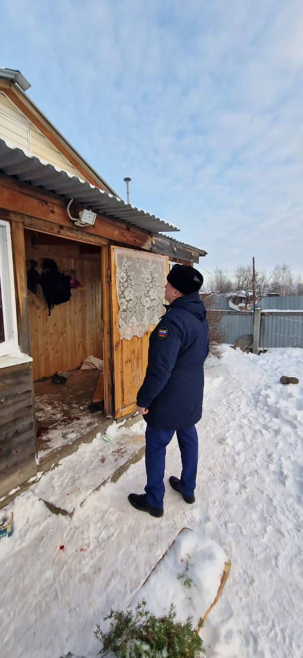 Мужчина стрелял из ружья по трассе М-5 в Рязанской области. Полицейский убит, женщина напугана