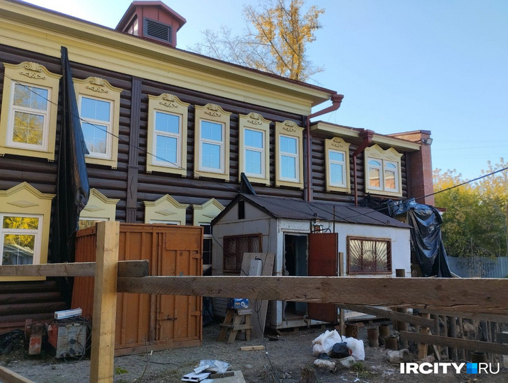 Восстановленный деревянный дом