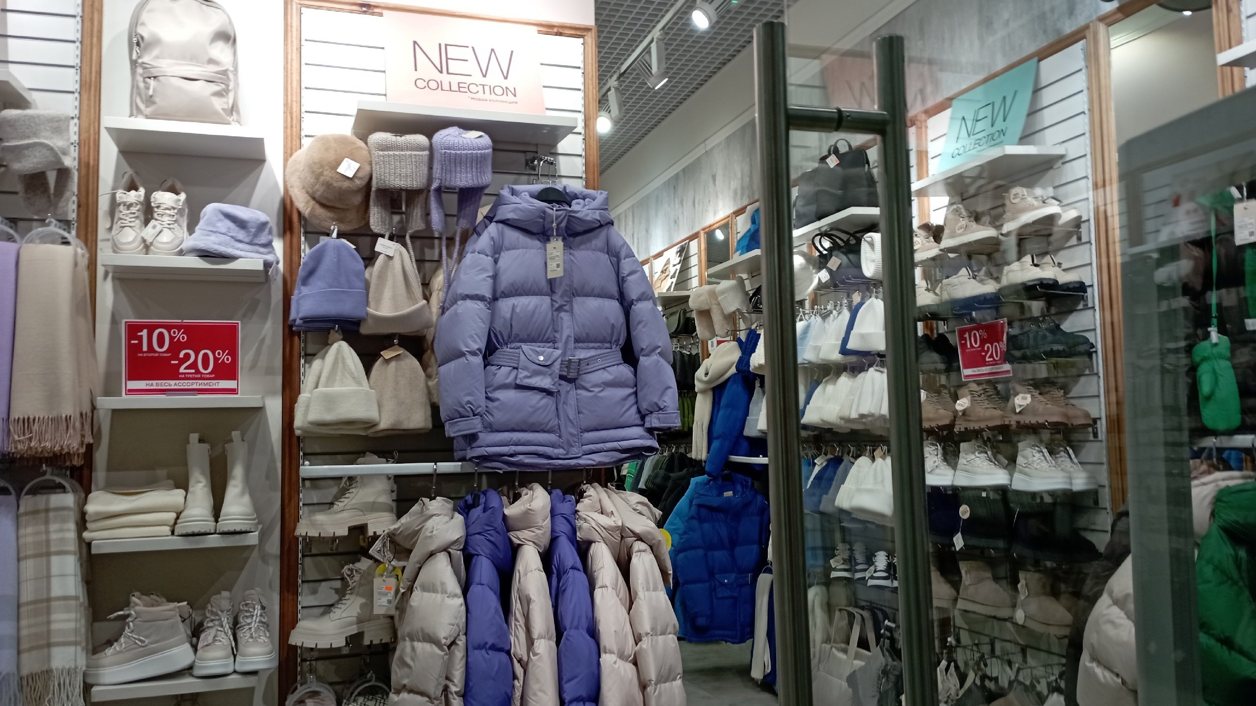 Накопить на пуховик: сколько стоит зимняя одежда в Барнауле (и согреет ли она)