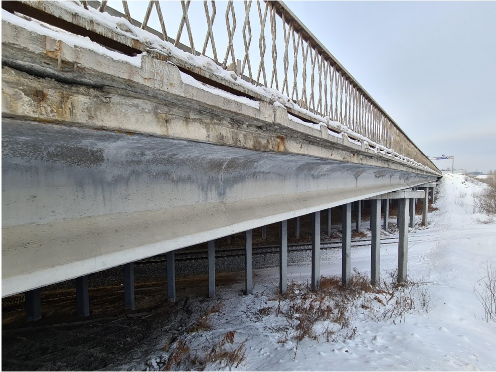 На Серовском тракте из-за ржавого моста автомобили направили по встречке: карта