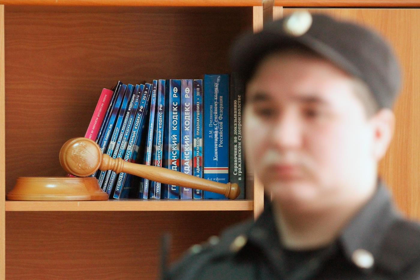 А что закон? Какие статьи УК РФ нарушены видеозаписью избиения Кадыровым Журавеля