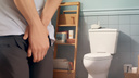 «Повод насторожиться»: уролог рассказал, почему нельзя терпеть в туалет «по-маленькому»