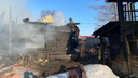 Двое мужчин погибли в пожаре в частном доме — новосибирские следователи проводят проверку