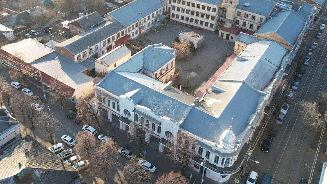 Бывшее здание фабрики «Александрия» в Краснодаре переделают под офисы, кафе и спортзалы
