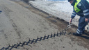 В Самарской области сотрудники ГАИ развернули ленту с шипами