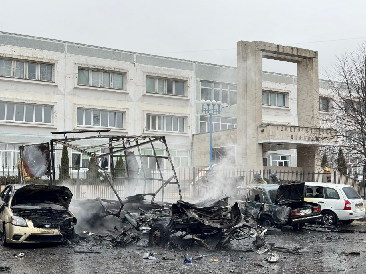 В Белгородской области из-за массовых обстрелов закроют школы и ТЦ: главные новости 16 марта