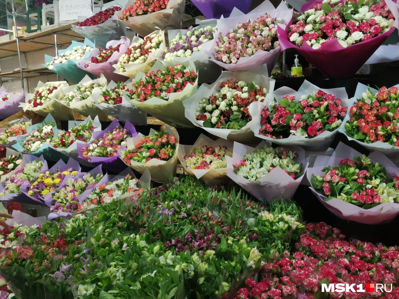 Рижский рынок цены на цветы 2024. Рижский рынок Москва. Рижский рынок Нобилис. Рижский рынок цветы.