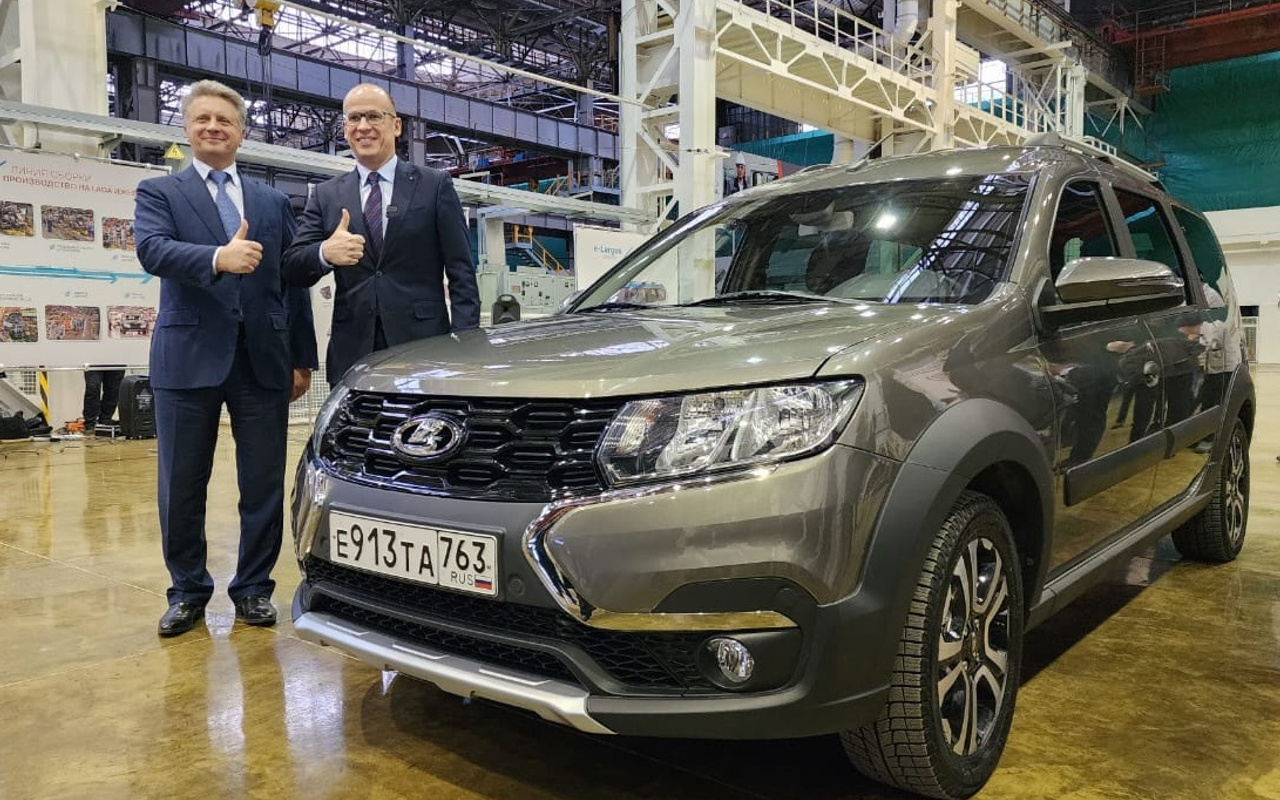 Lada Largus будут выпускать <a href="https://74.ru/text/auto/2021/04/06/69849704/" io-leave-page" target="_blank">в рестайлинговой версии</a>, которую в Тольятти собирали с 2021 года