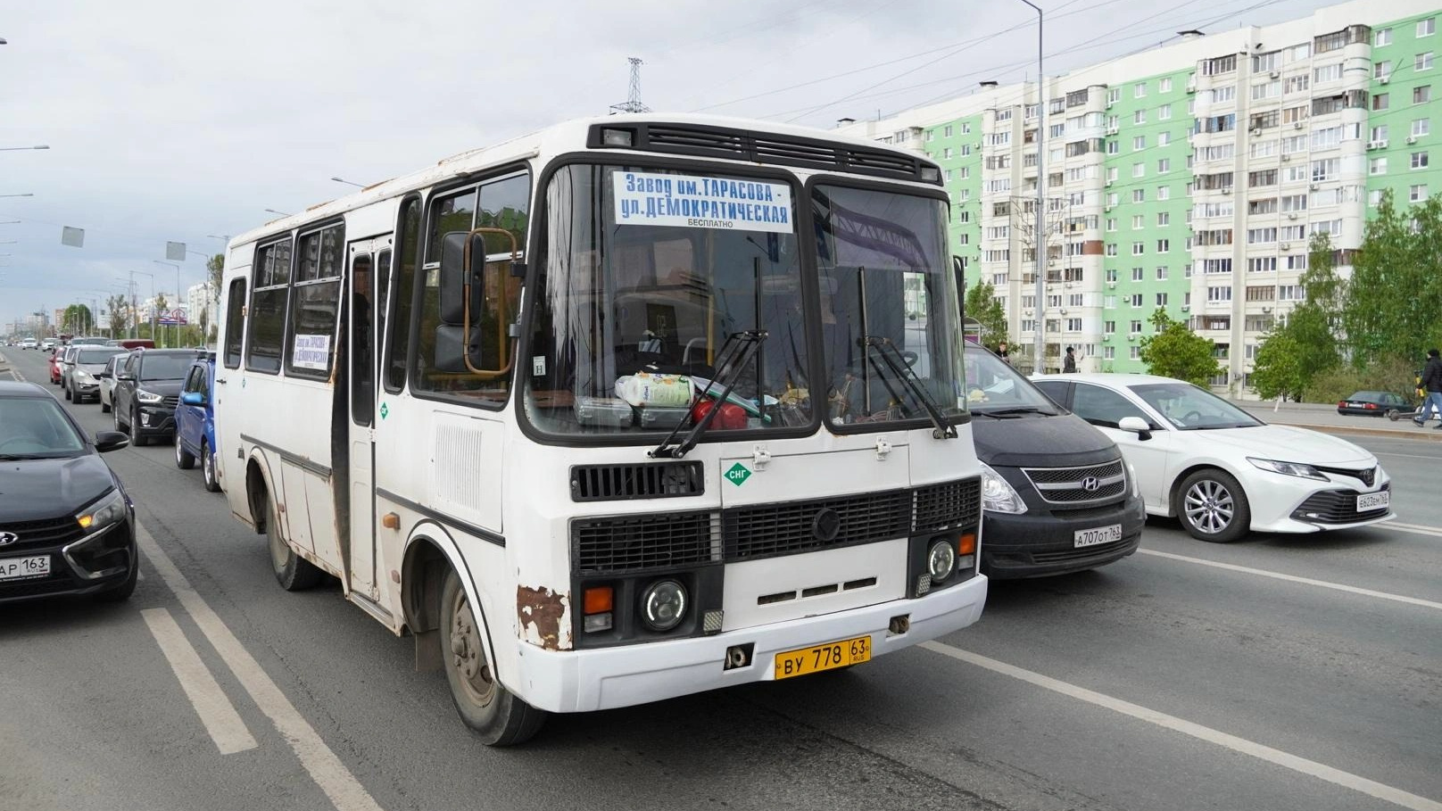 Власти Самары поменяли график движения бесплатных автобусов на Ново-Садовой