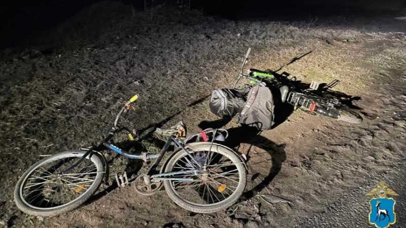 В Самарской области пьяная велосипедистка-мошенница пырнула подругу ножом в живот