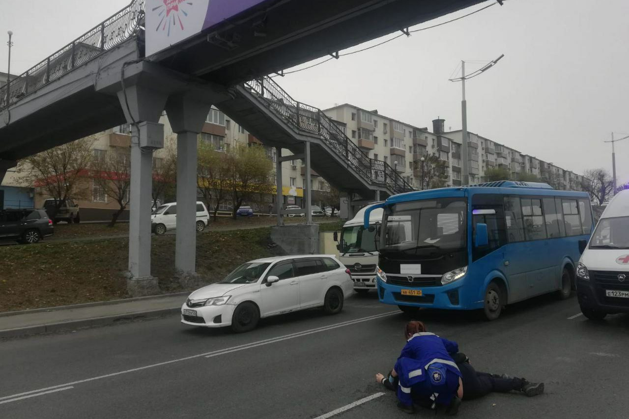 Медики рассказали о состоянии мужчины, который упал с 19-го этажа в Воронеже