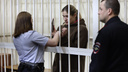 «Два года без блогерства»: как в Волгограде выносили приговор девушке из Самары, «пощекотавшей» Родину-мать, — видео