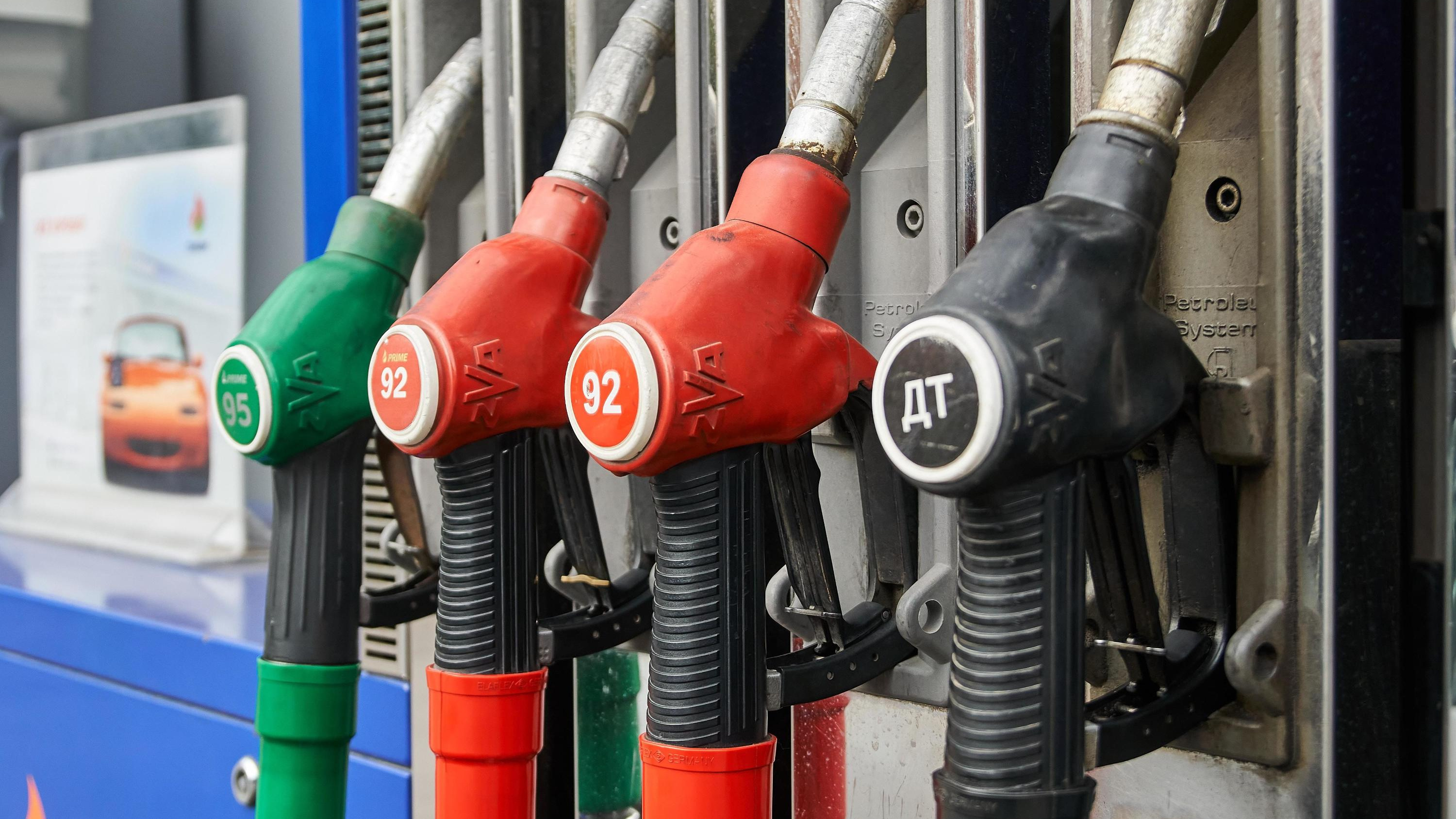 Сколько стоит бензин и дизель на заправках Кургана? Смотрим и сравниваем
