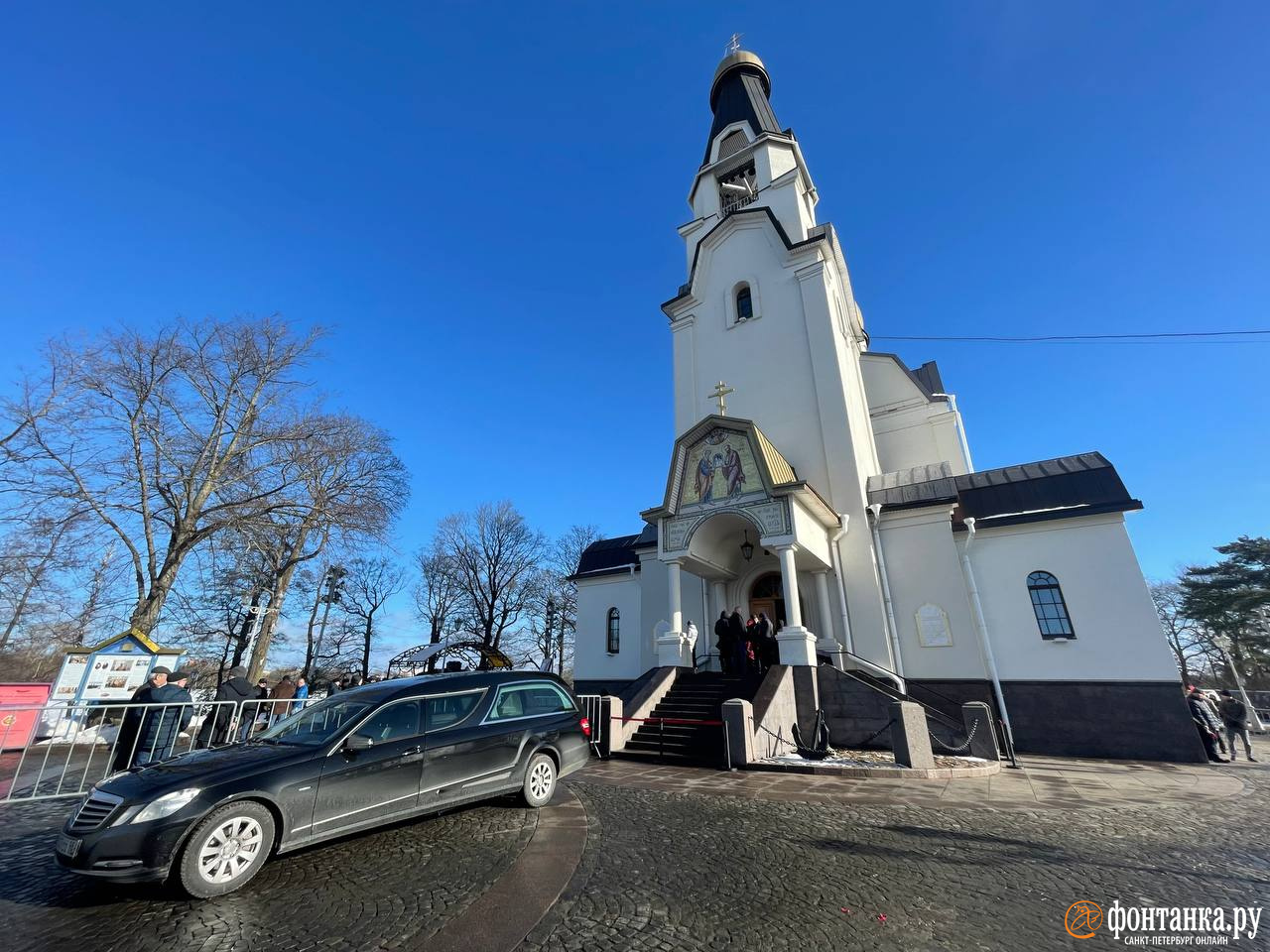 В Сестрорецке проводили бывшего главу УГИБДД Сергея Бугрова - 3 марта 2023  - ФОНТАНКА.ру